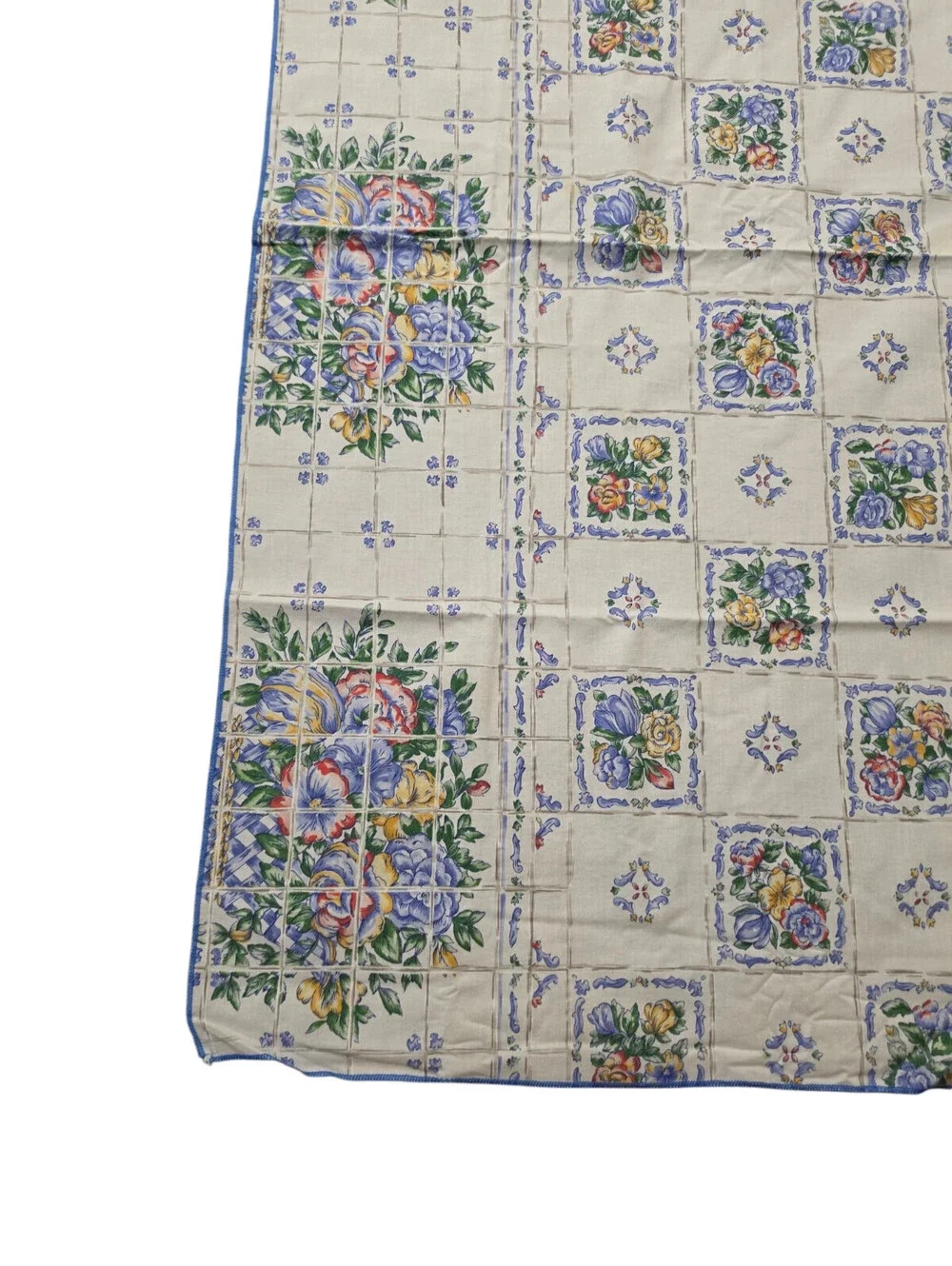 Vintage cream cotton tablecloth traditional checkerboard Cottagecore 51